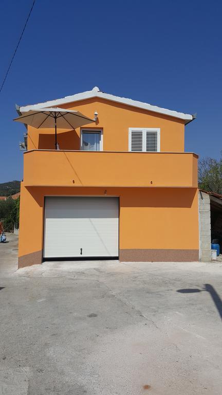 Apartments Anka Vinišće Esterno foto