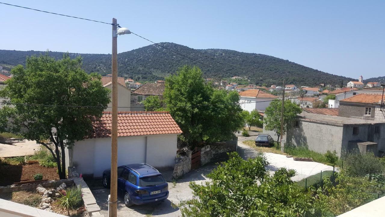 Apartments Anka Vinišće Esterno foto