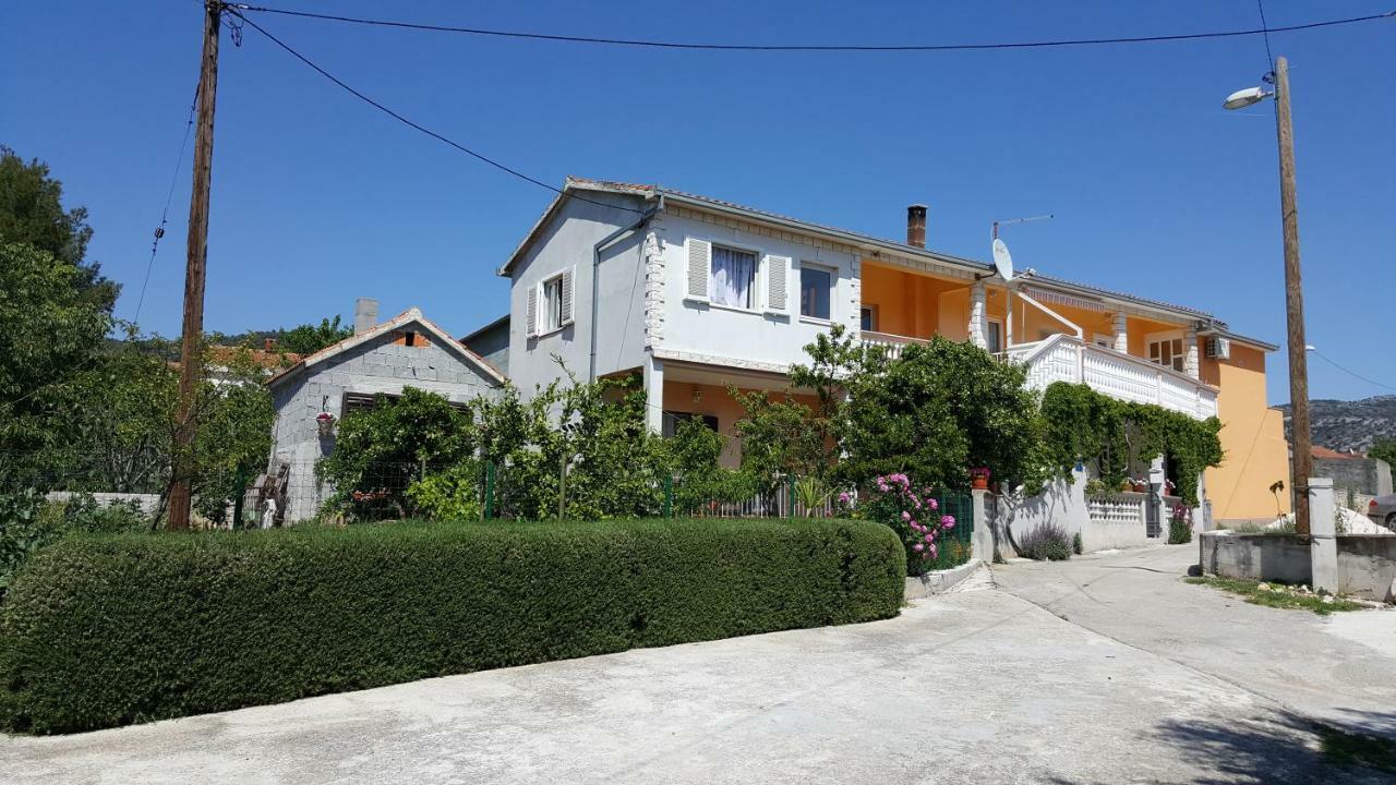 Apartments Anka Vinišće Esterno foto