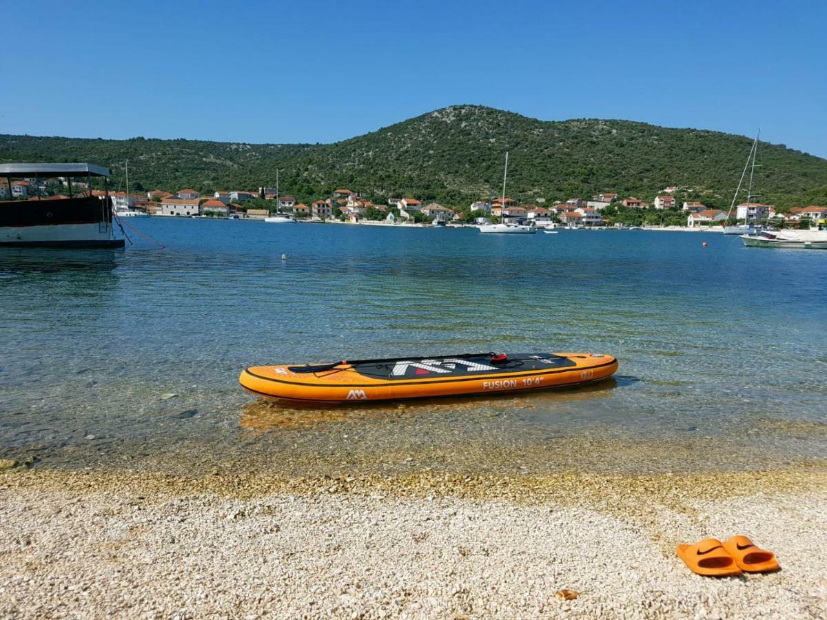 Apartments Anka Vinišće Esterno foto